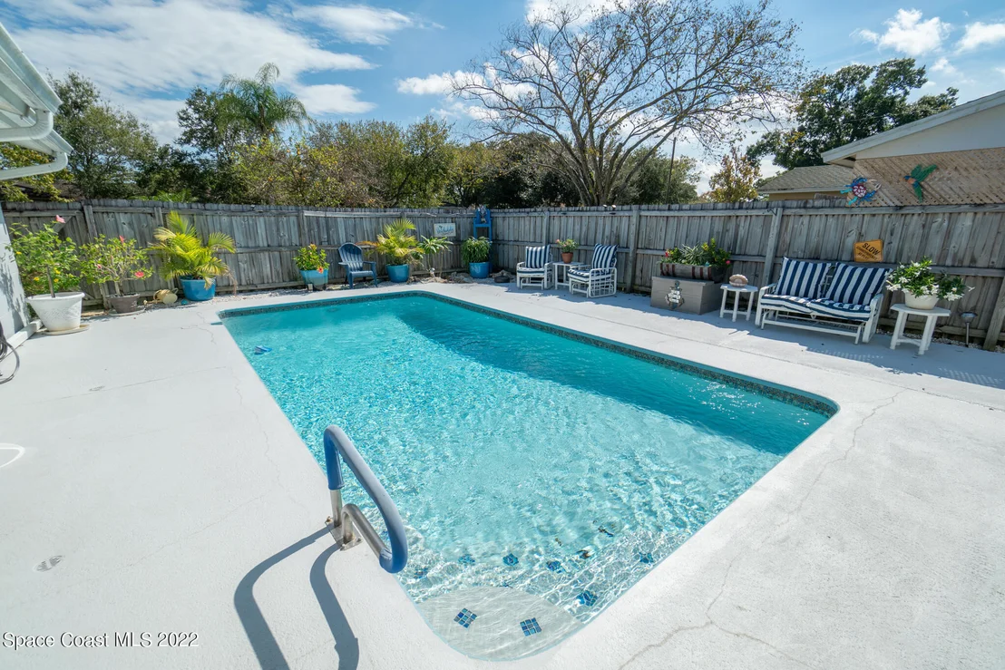 Photo of 1051 Fenway Drive