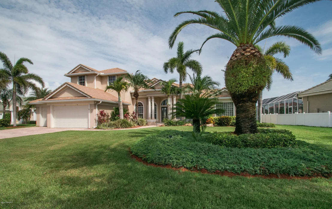 Photo of 282 Flanders Drive