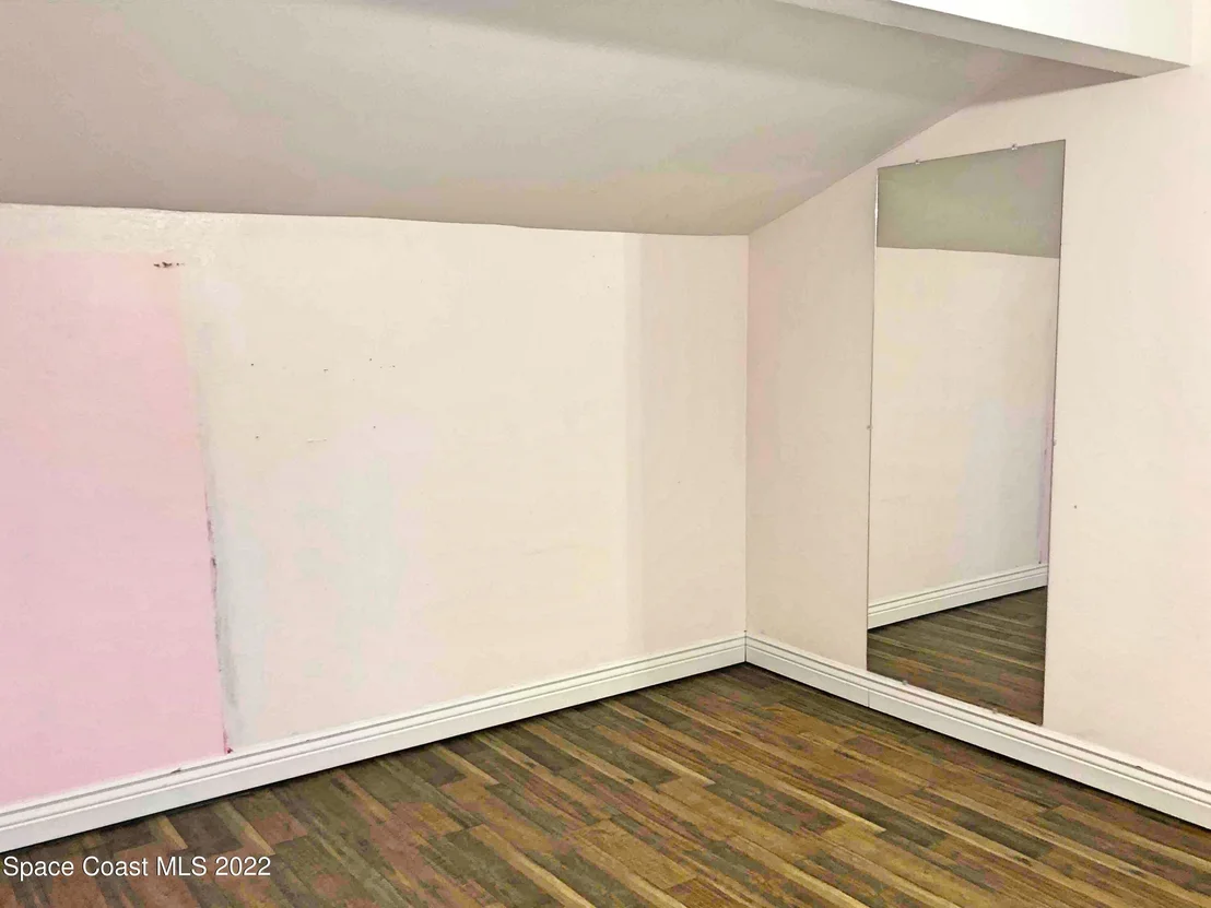 Photo of 955 Palm Street