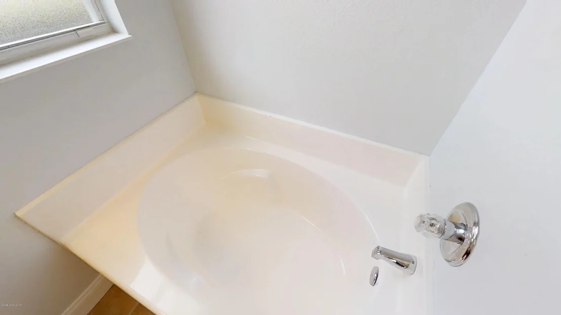 Photo of 662 Waterside Circle