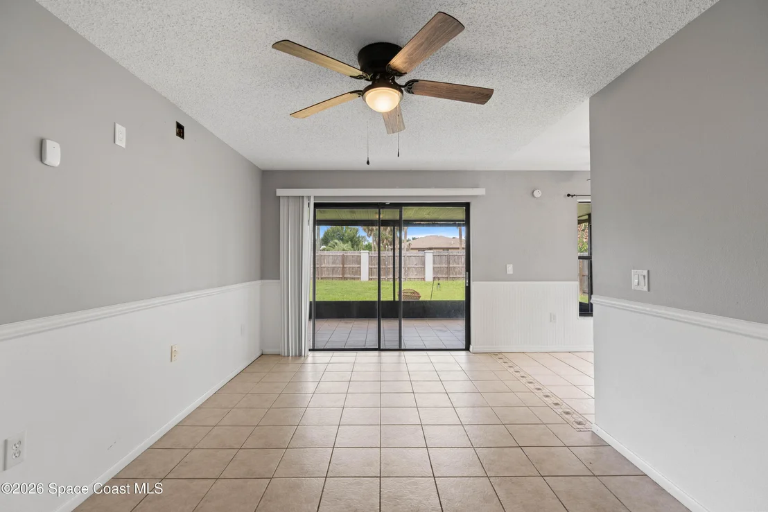 Photo of 1624 Clover Circle