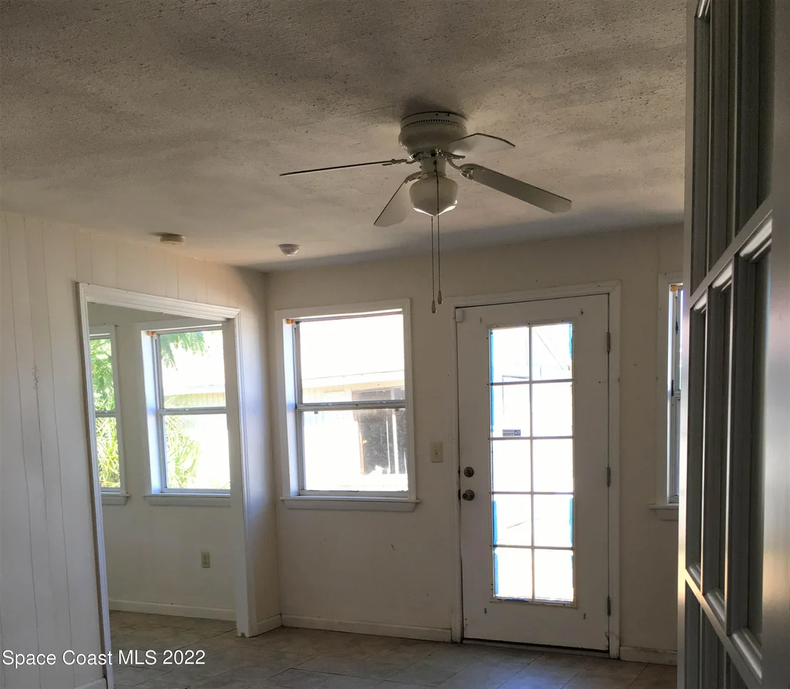 Photo of 2335 Port Malabar Boulevard NE