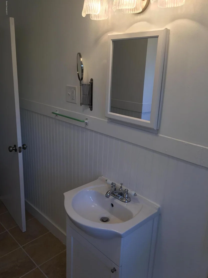 Photo of 801 Line Street