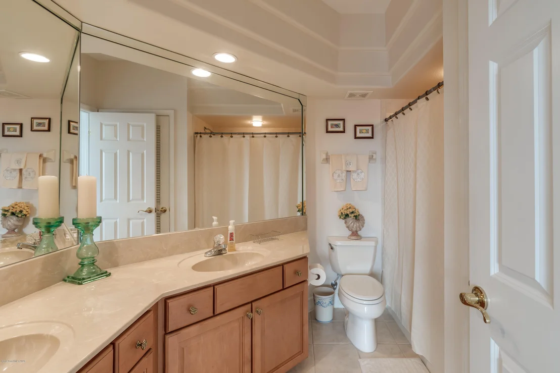 Photo of 422 Flanders Drive
