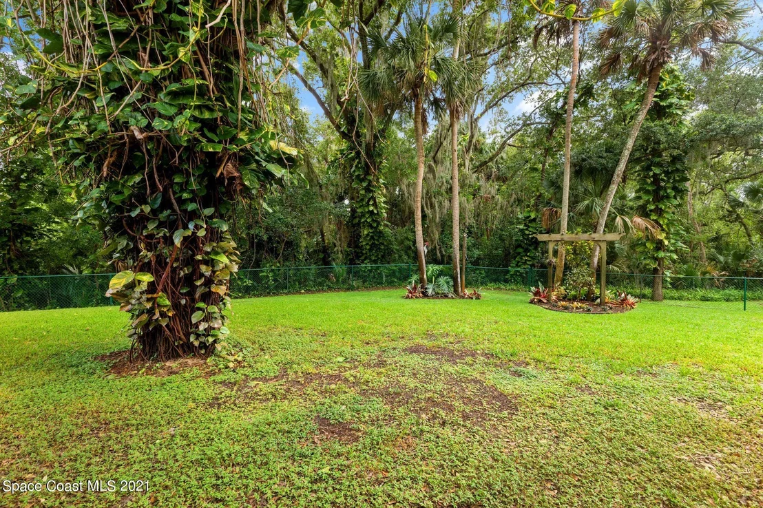 Photo of 2412 Devonswood Road