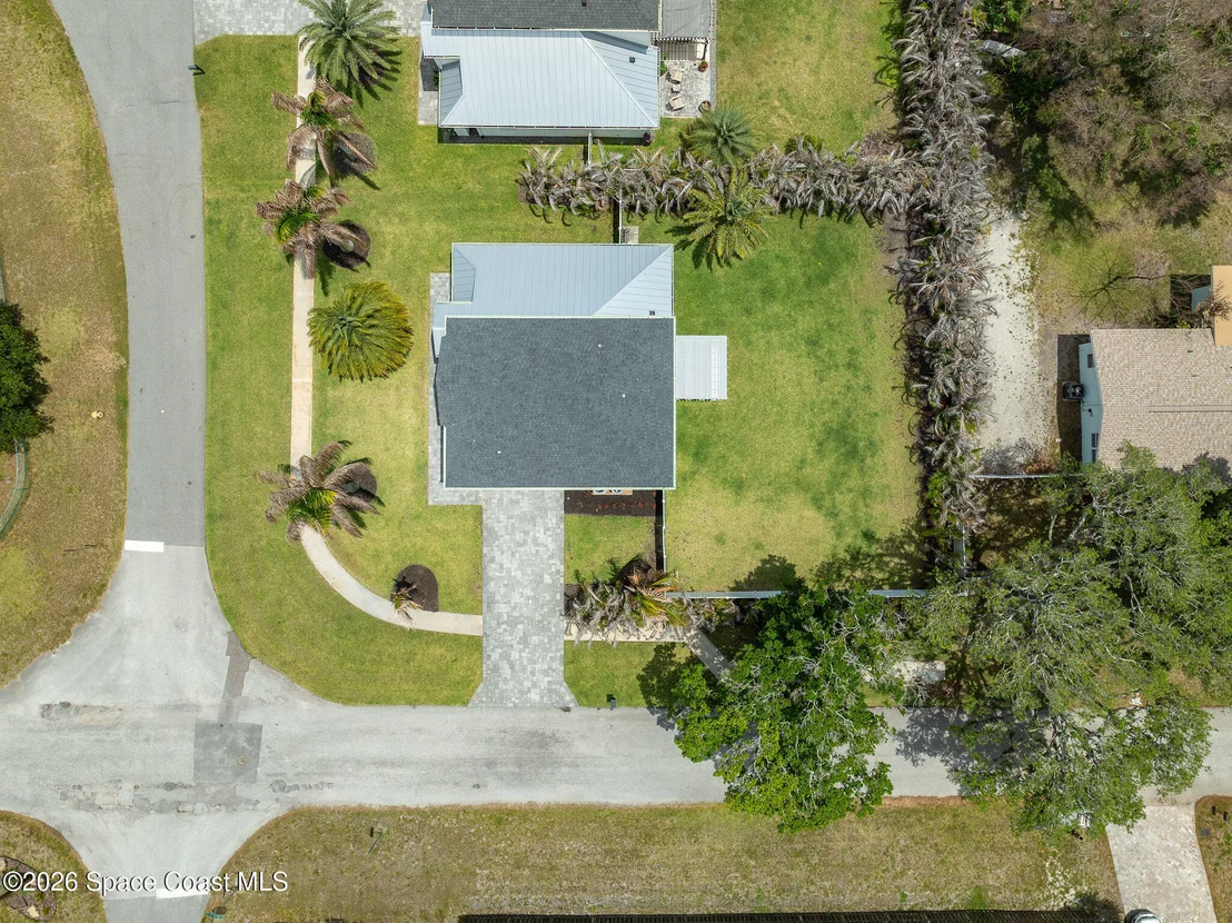 Photo of 2093 Greenway Drive
