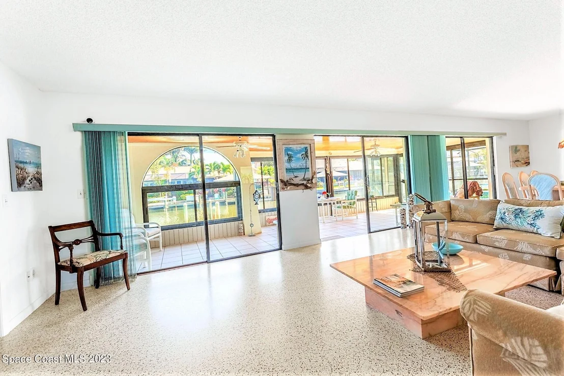 Photo of 349 Arrowhead Lane