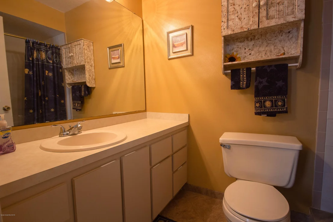 Photo of 6255 Ainsworth Road