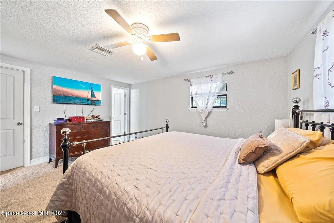 Photo of 1236 Sunwood Drive