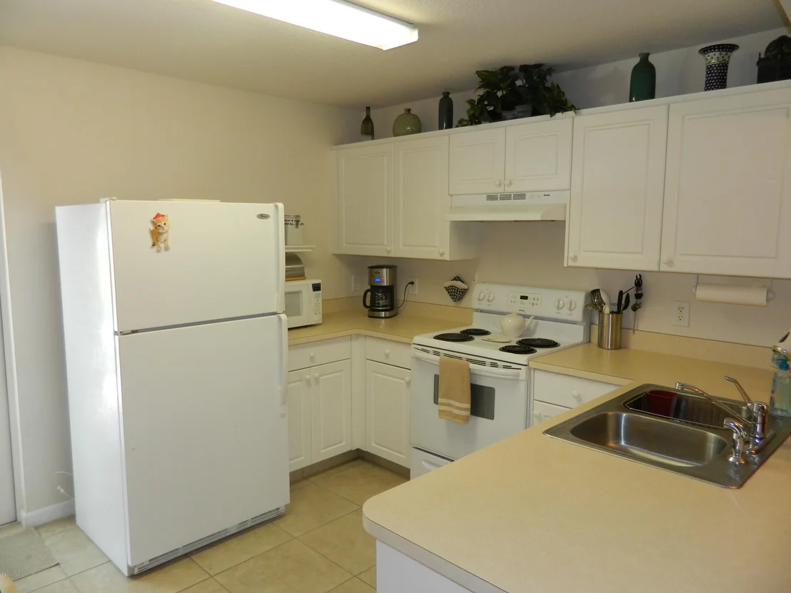 Photo of Unit 102 at 995 Luminary Circle