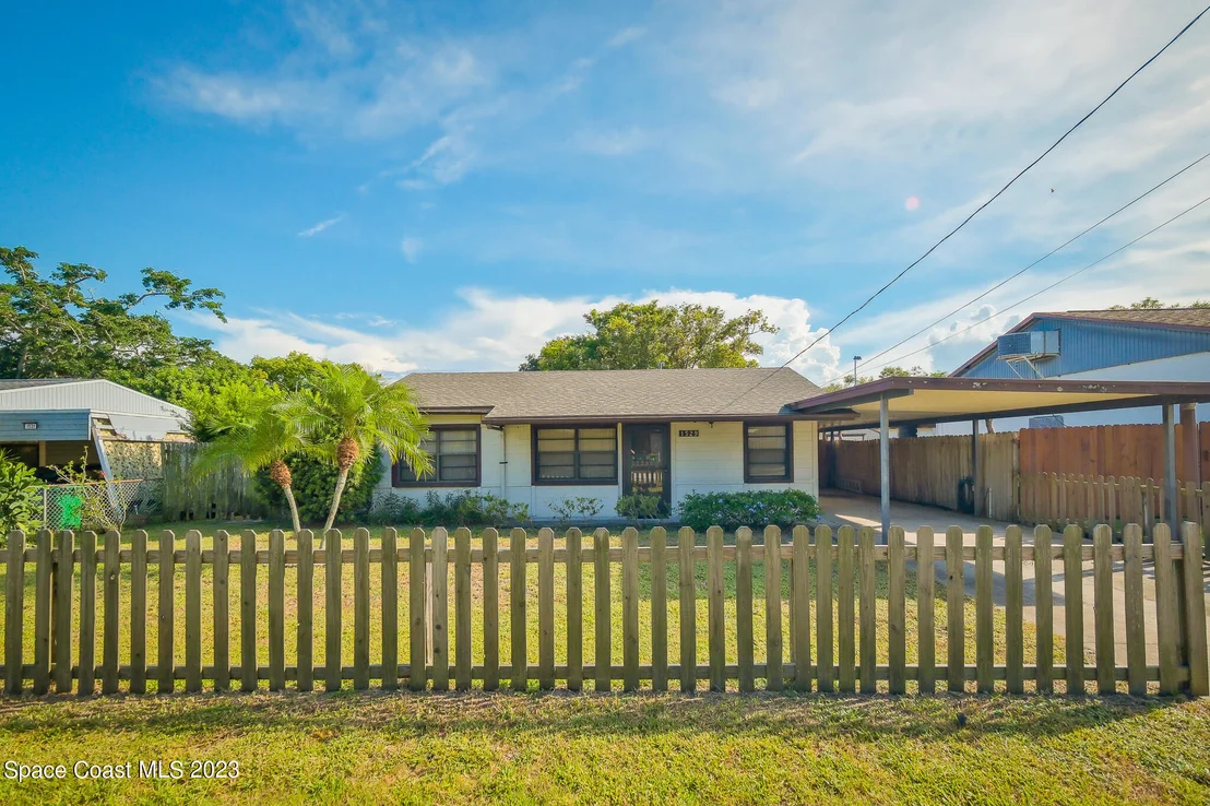 Photo of 1529 Mac Arthur Lane