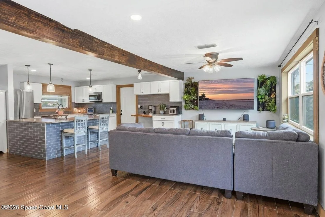 Photo of 112 Lagoon Avenue
