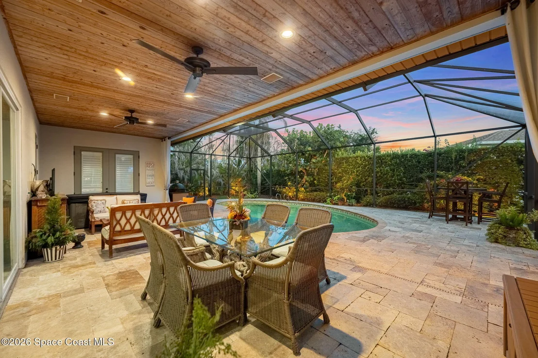 Photo of 339 Cocoa Avenue