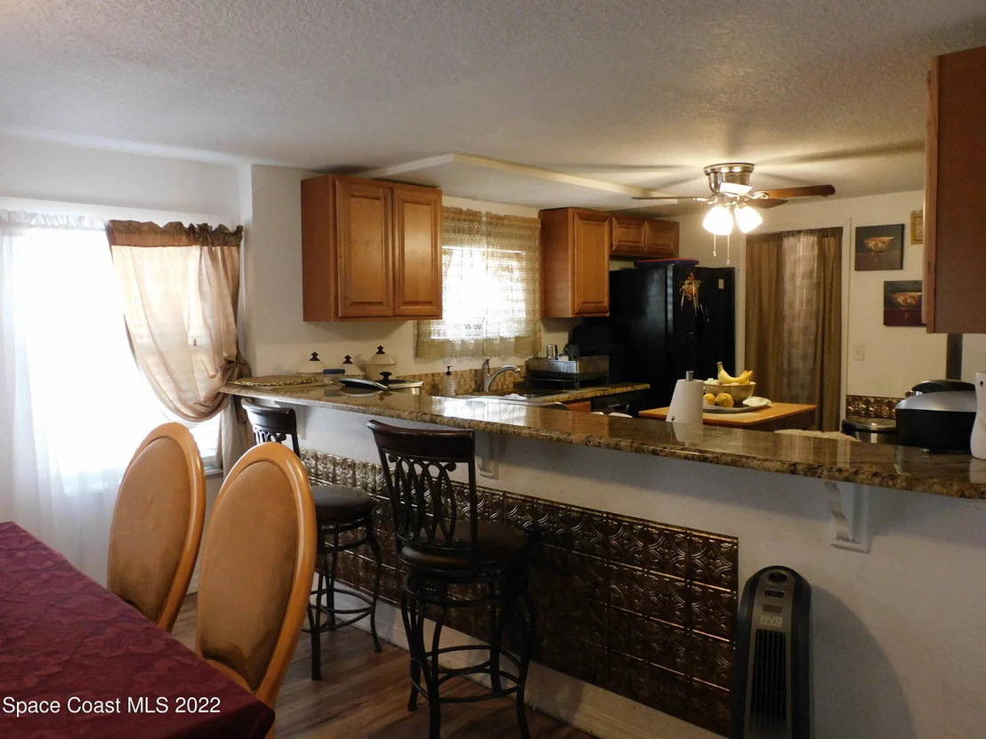 Photo of 6115 Balboa Street