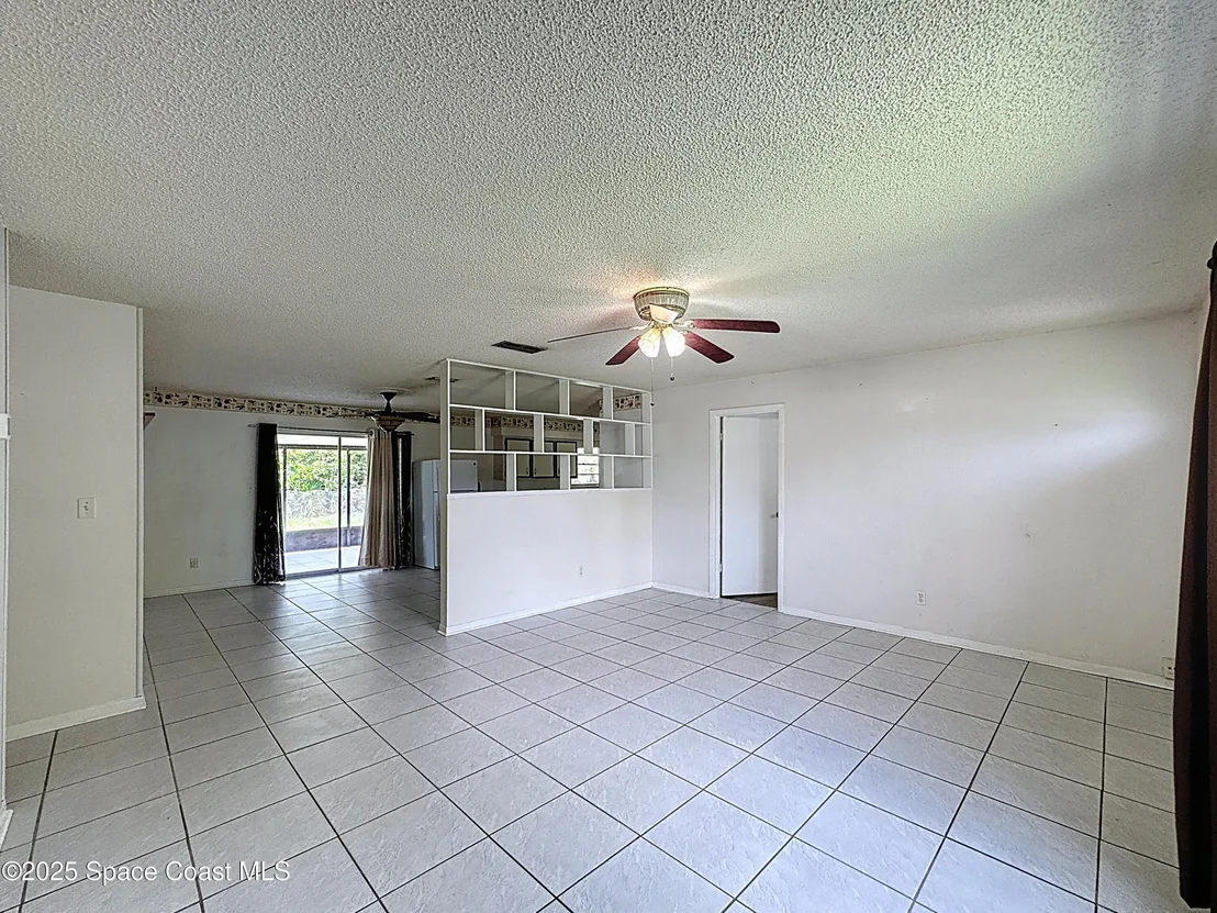 Photo of 4865 Bridge Road