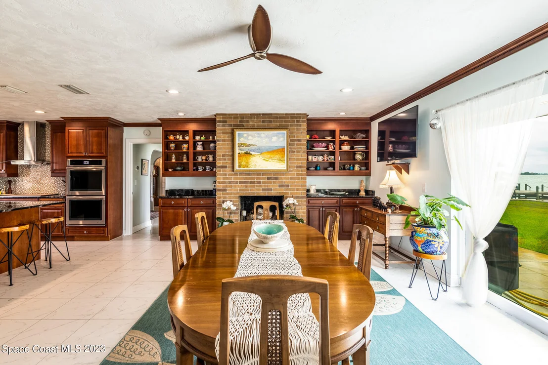 Photo of 775 Malibu Lane