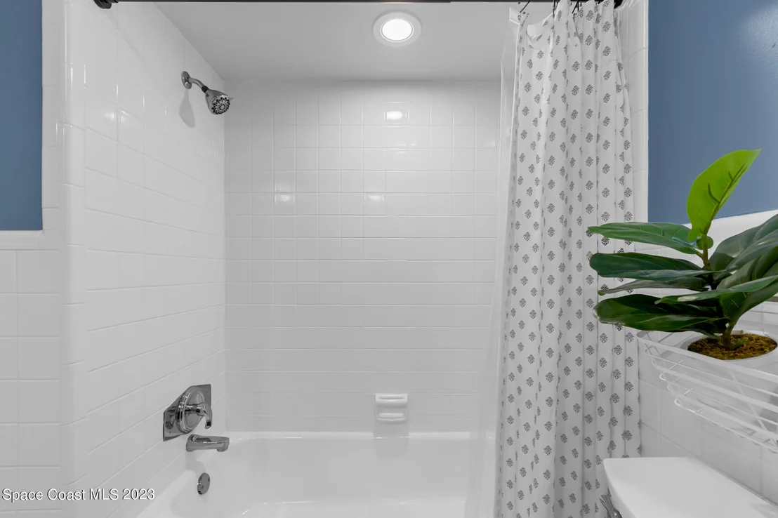 Photo of 2410 Scenic Drive