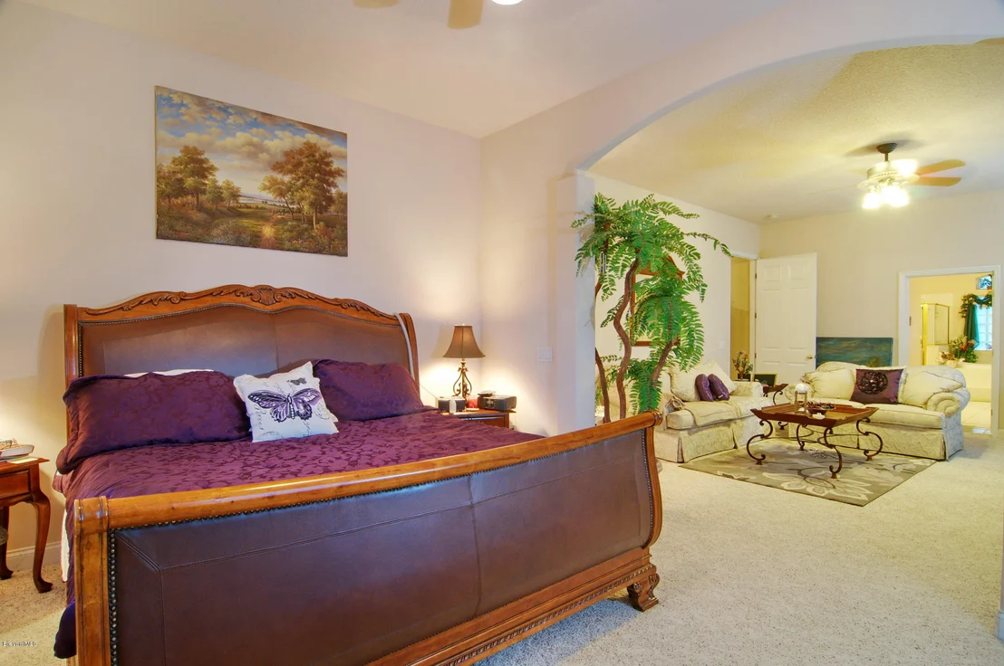 Photo of 925 Derby Lane