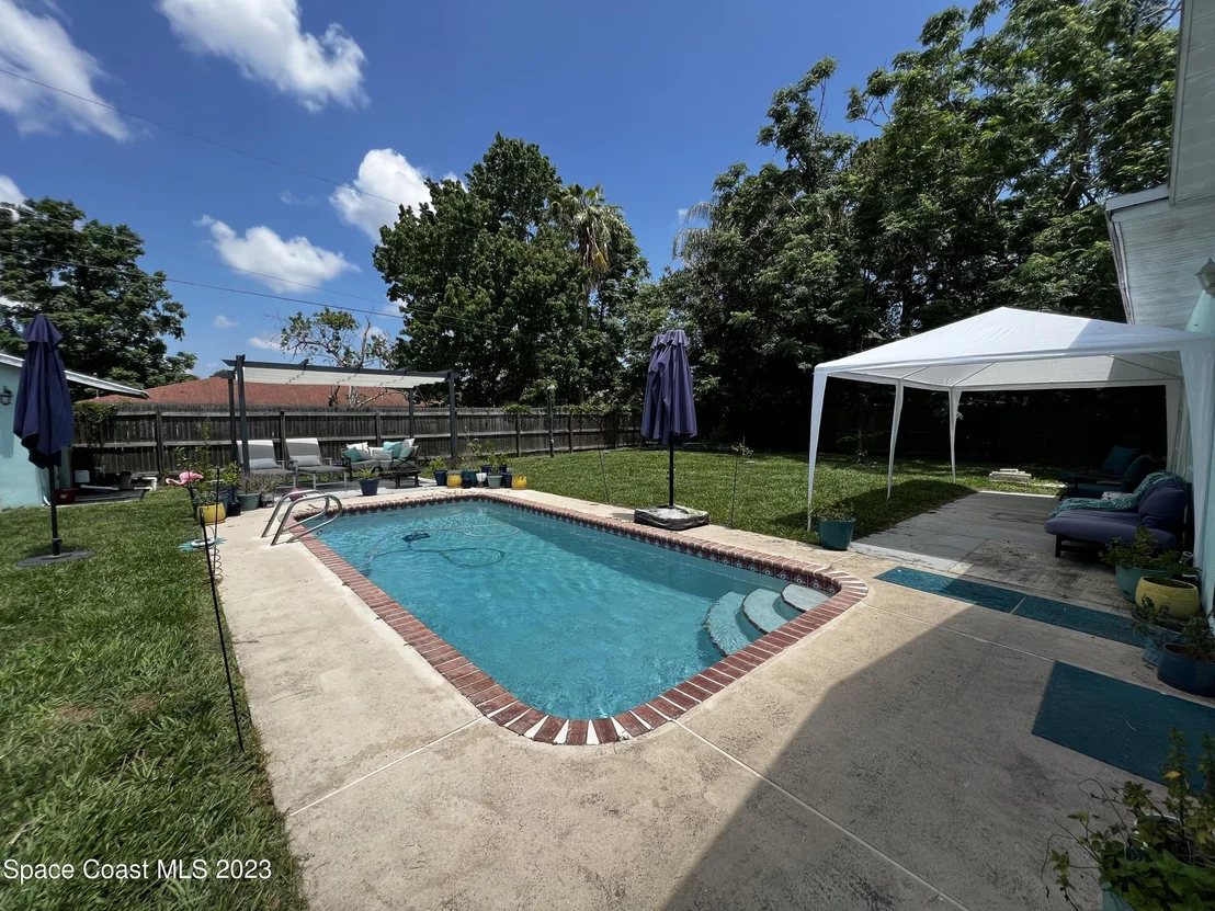 Photo of 5420 Holden Road