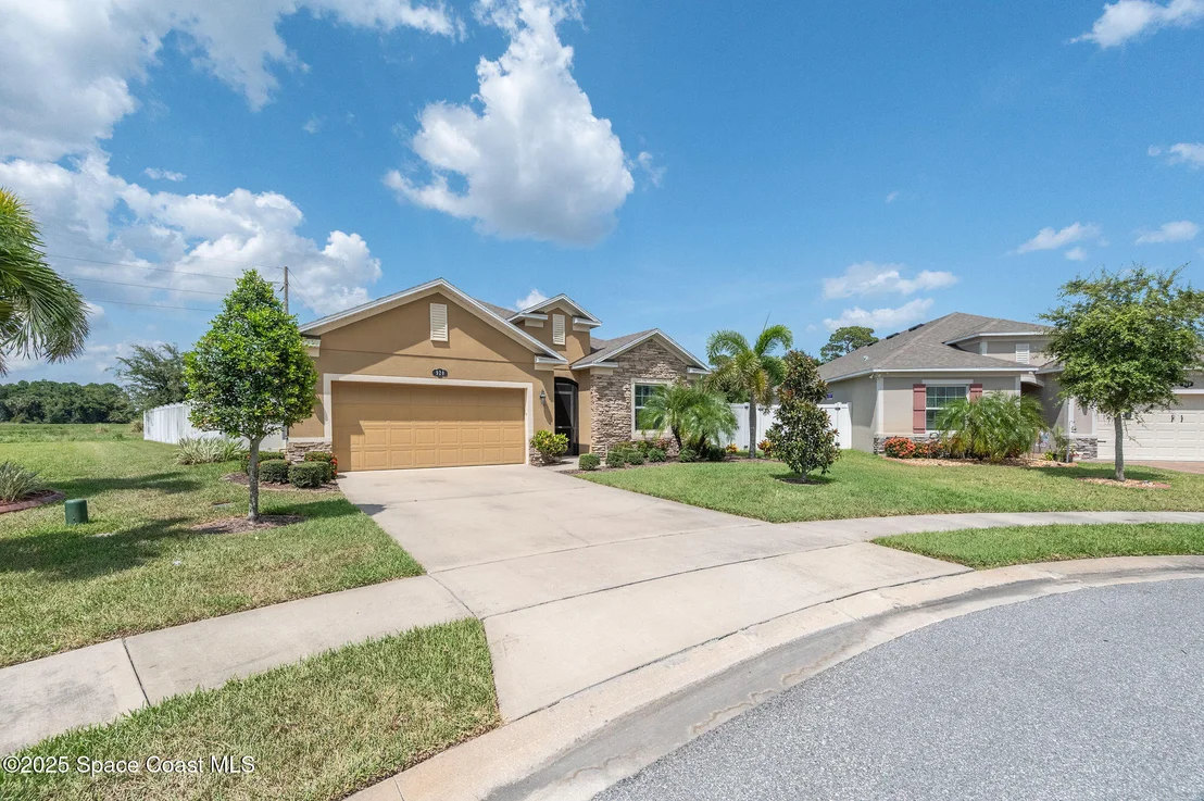 Photo of 920 Bear Lake Drive
