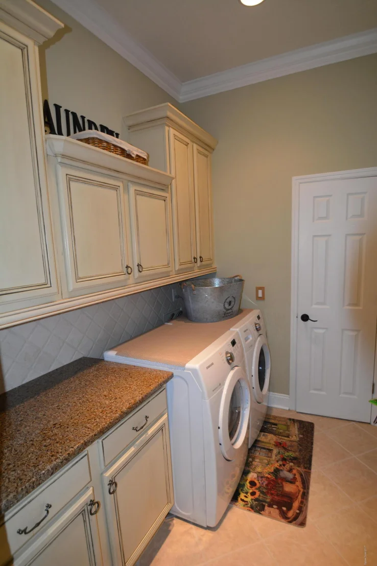 Photo of 2741 Englewood Drive