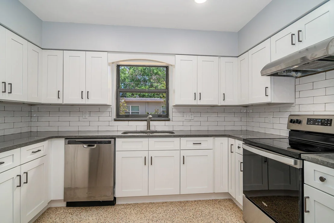 Photo of 7579 Mimosa Avenue