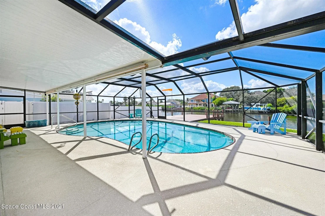 Photo of 489 Penguin Drive