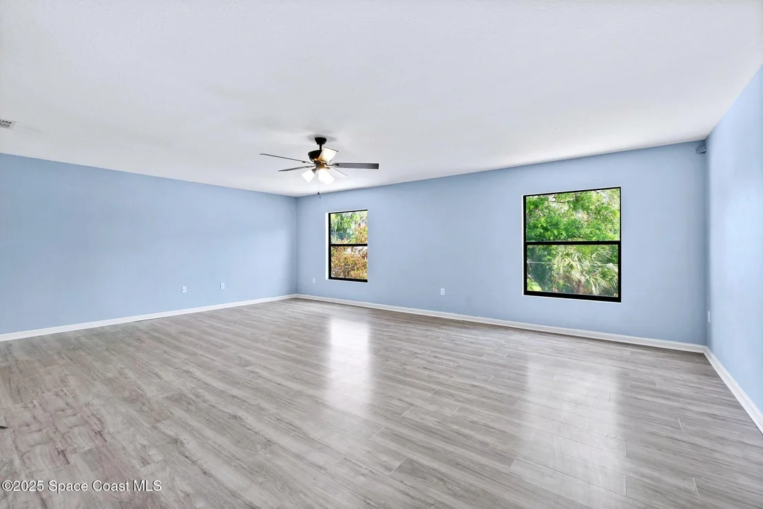 Photo of 404 Dryden Circle