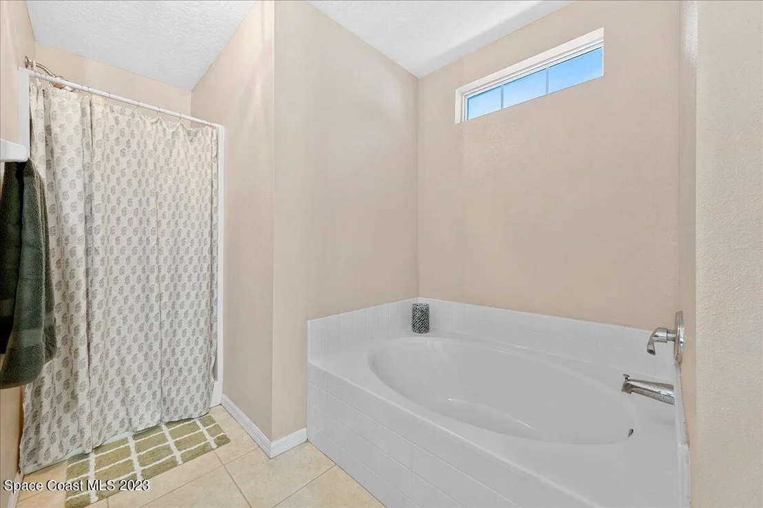 Photo of 2215 Wilcox Street