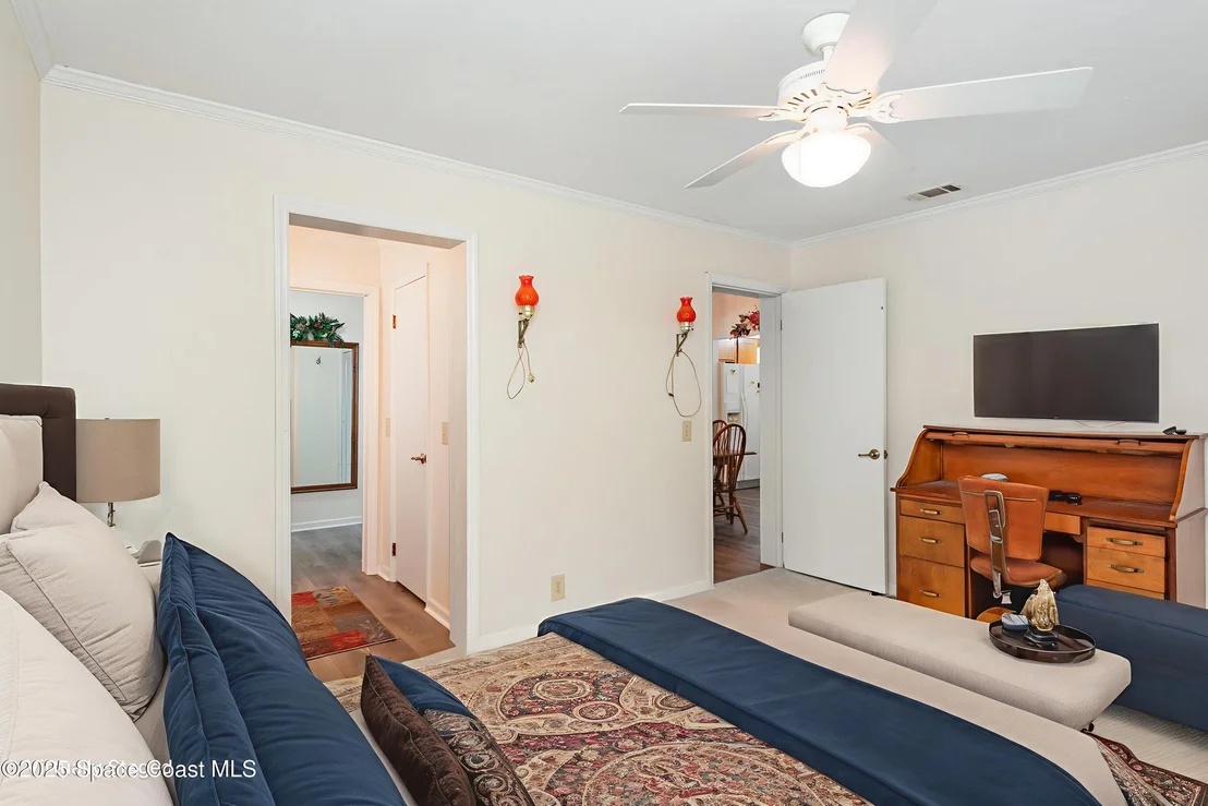 Photo of 6980 Bright Avenue