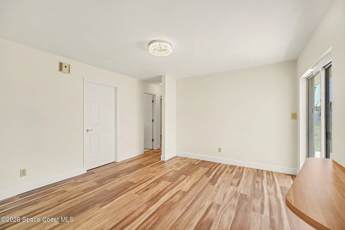 Photo of 952 Bayberry Lane