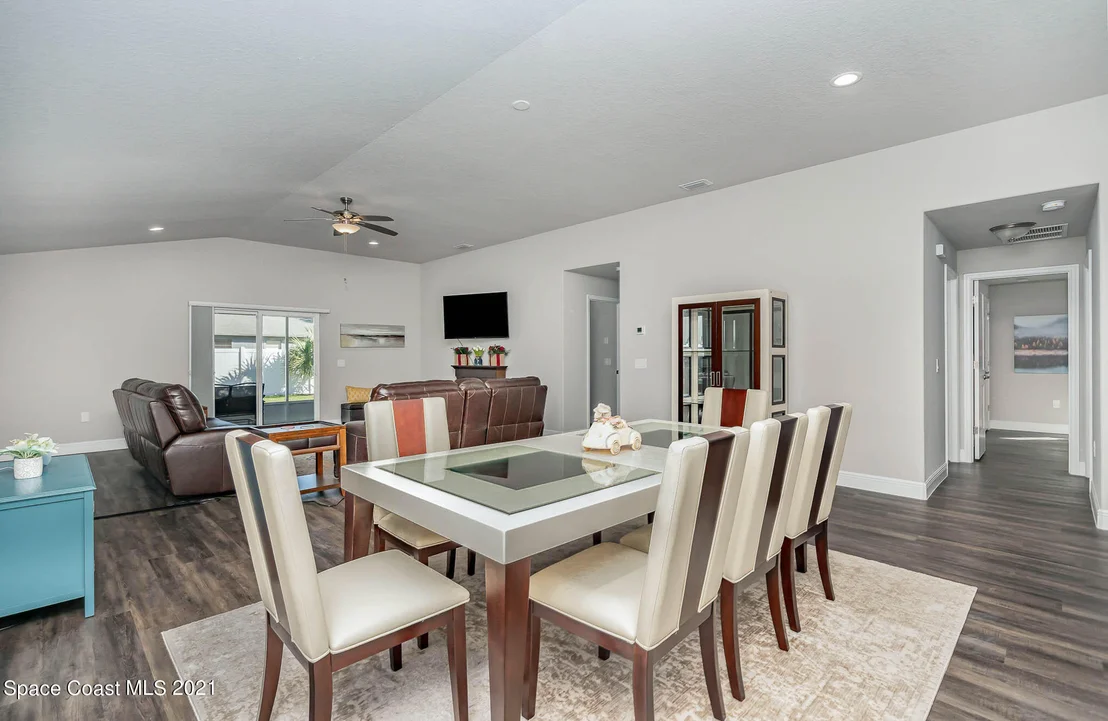 Photo of 1271 Buffing Circle SE