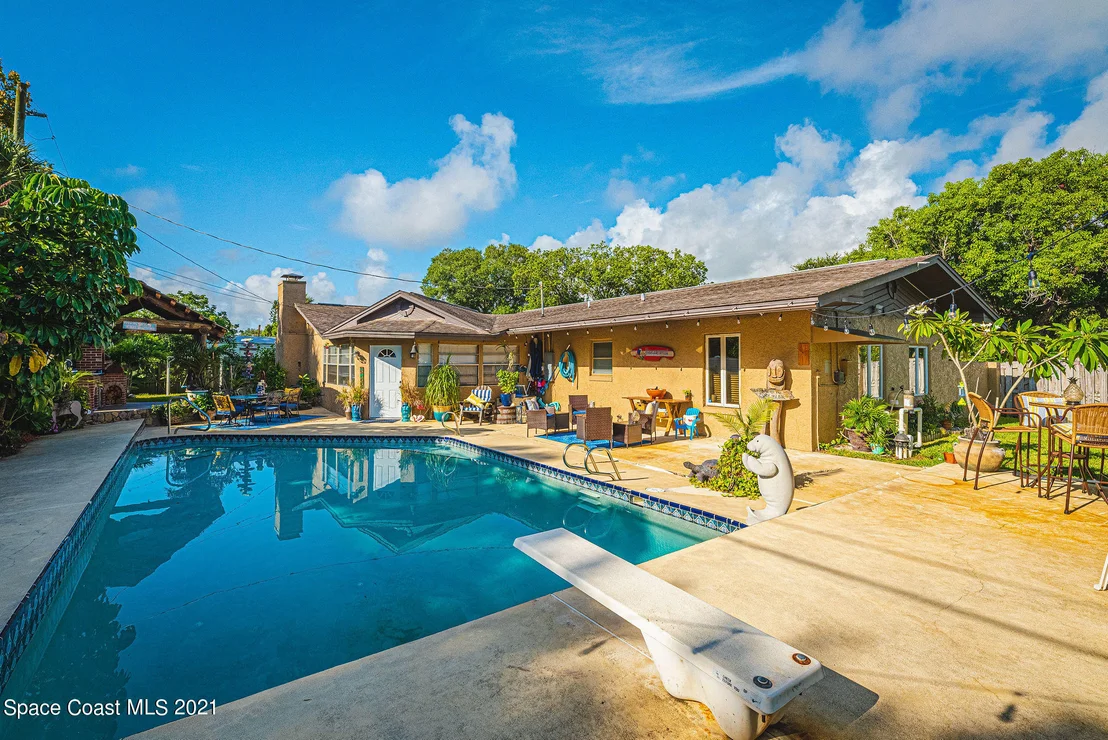 Photo of 1545 Echo Drive