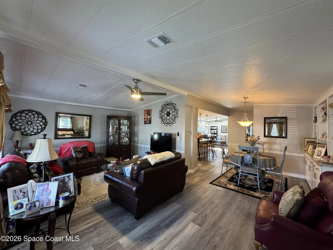 Photo of 915 Hemlock Street