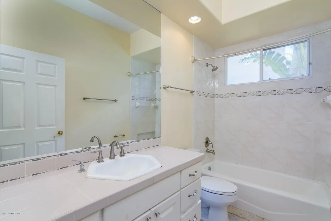 Photo of 330 Newport Drive