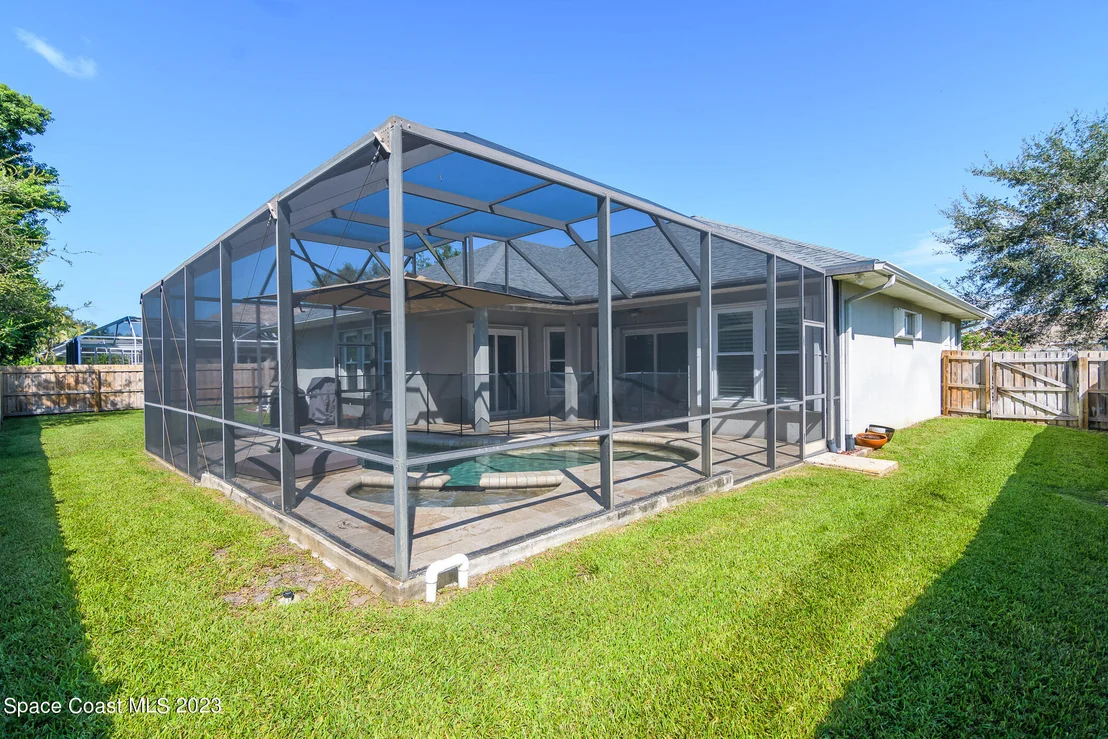 Photo of 6147 Arlington Circle