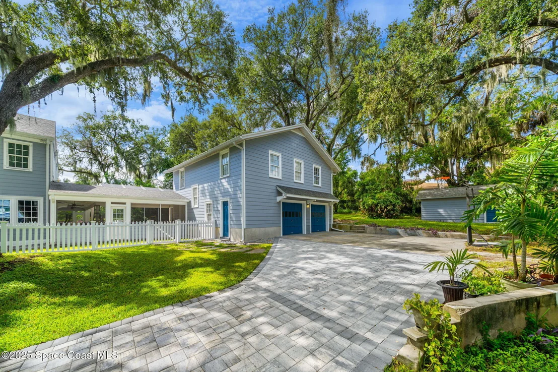 Photo of 875 N Indian River Drive