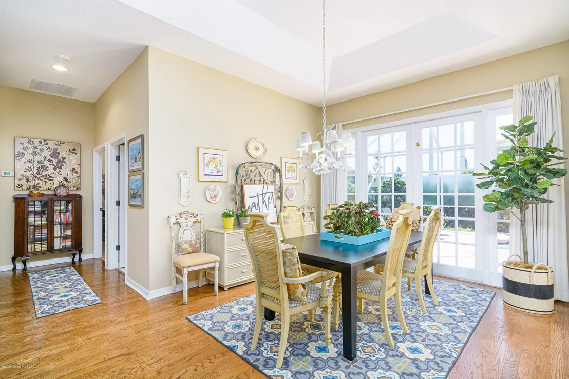 Photo of 463 Peregrine Drive