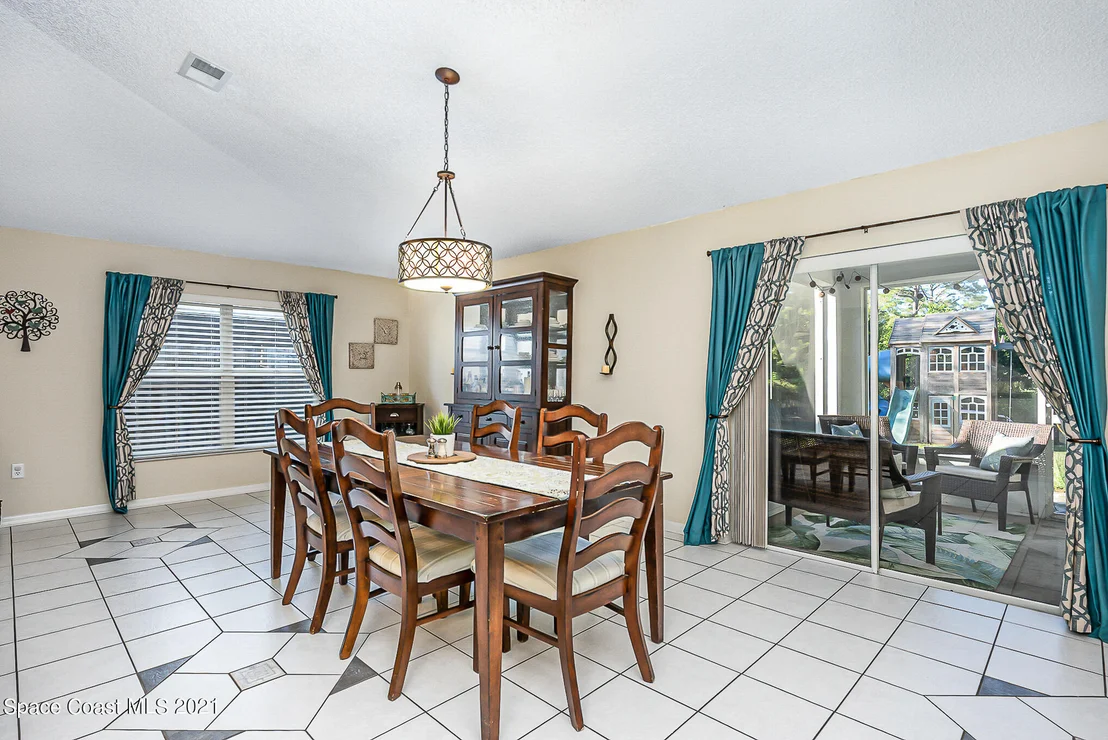 Photo of 1632 Vista Lake Circle