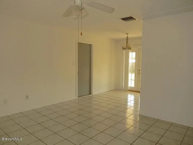 Photo of 1323 Hollywood Drive
