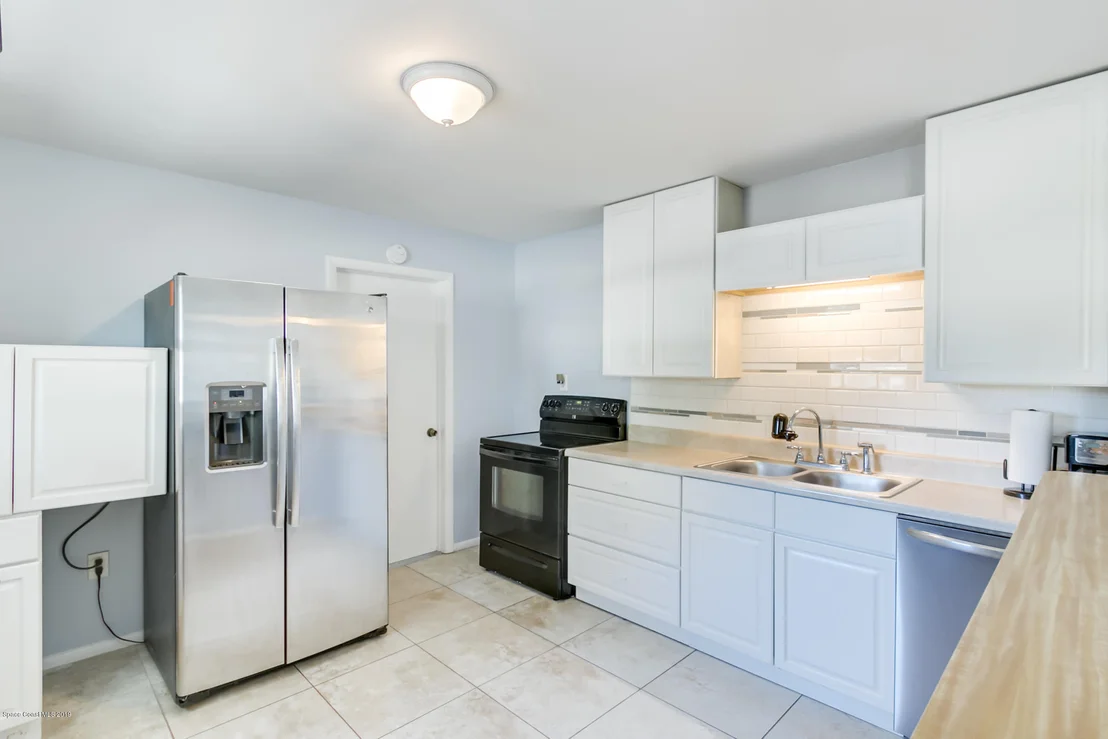 Photo of 2147 Warwick Road