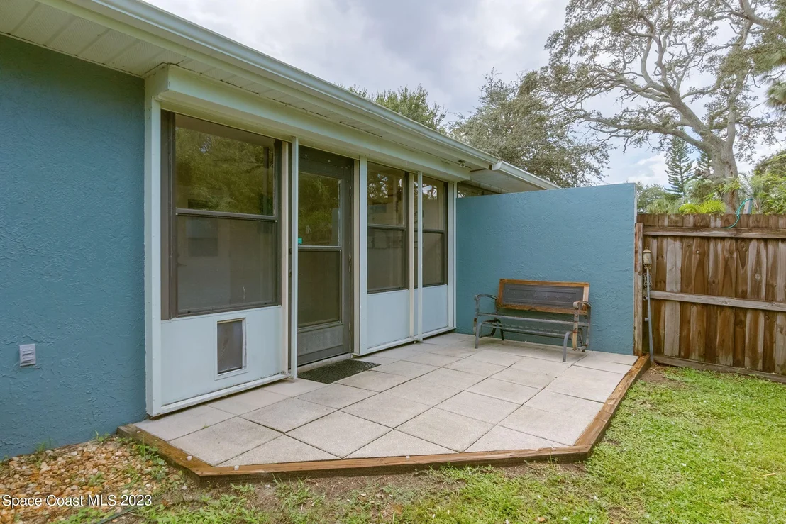 Photo of 1718 Bruman