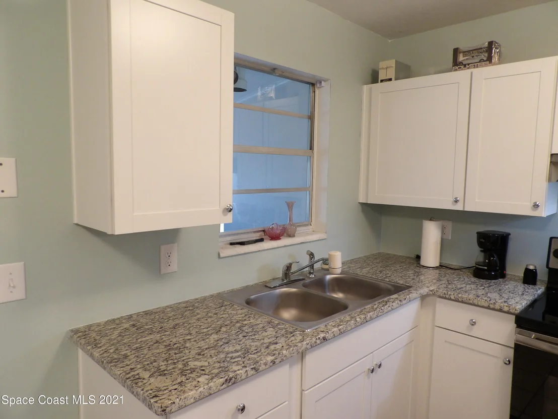Photo of 797 Bianca Drive NE