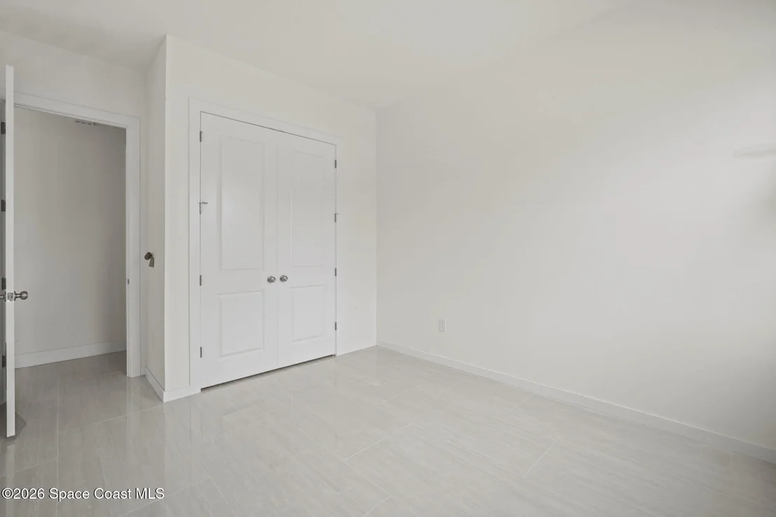 Photo of 1121 River Drive NE
