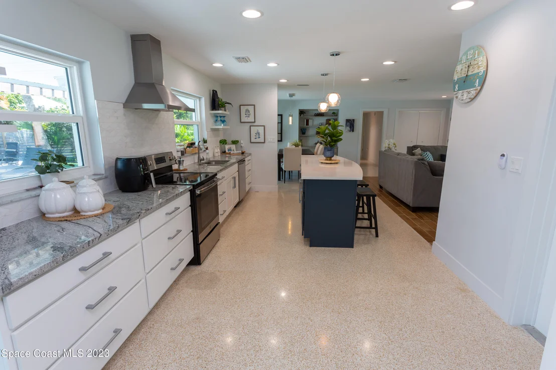 Photo of 500 Hibiscus Trail
