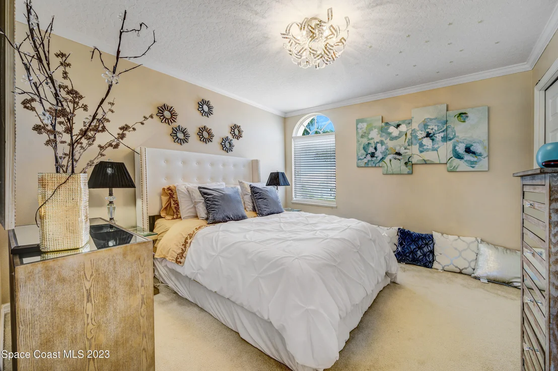 Photo of 335 Lanternback Island Drive