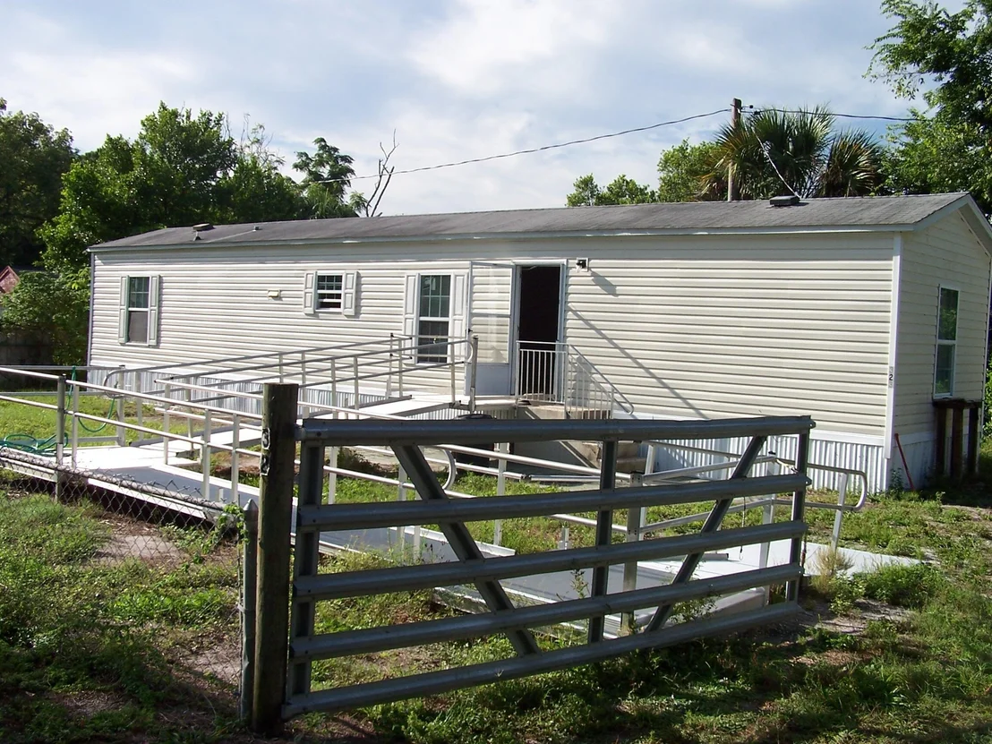 Photo of 323 Booth Street