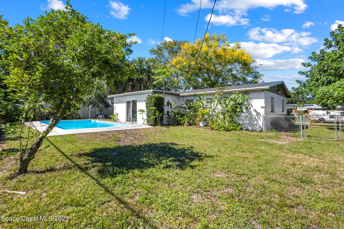 Photo of 1009 Illinois Road