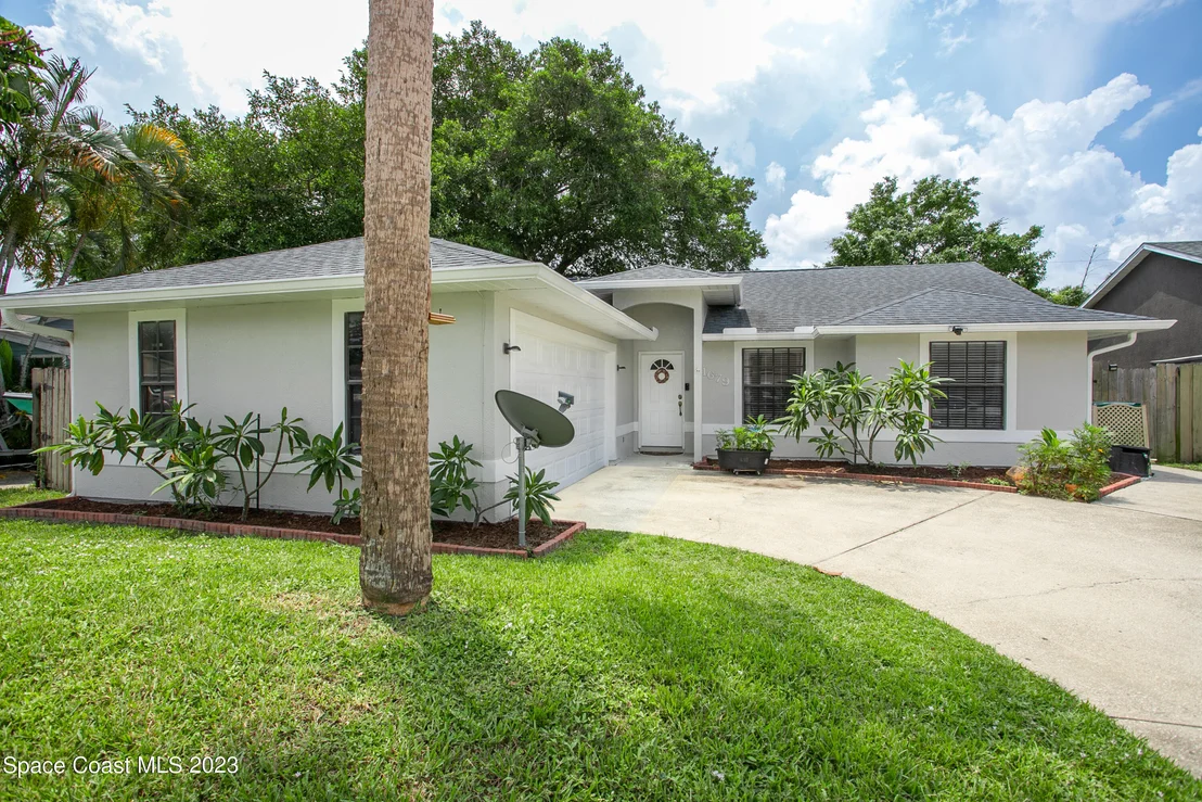Photo of 1679 Palm Ridge Road