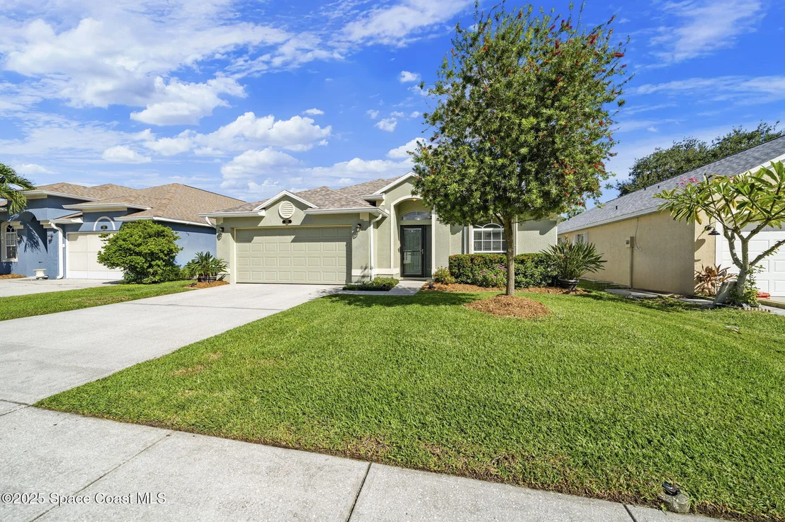 Photo of 574 Sedgewood Circle
